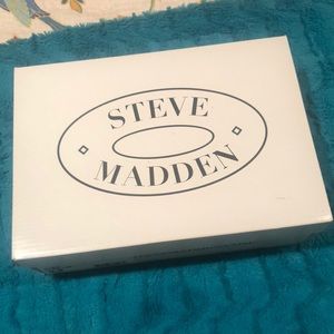 Steven Madden Burgundy Shoes